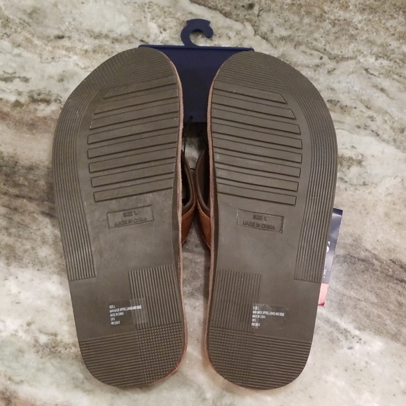 Chaps flip flop sandals, brown and tan - Picture 2 of 3